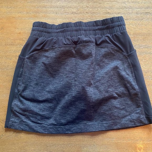 Women's Athleta Skirt w/ pockets and shorts - Picture 2 of 5